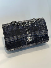 Load image into Gallery viewer, Black/Blue Tweed Double Flap
