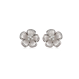 Gray diamond slice flower with brilliant diamond earrings